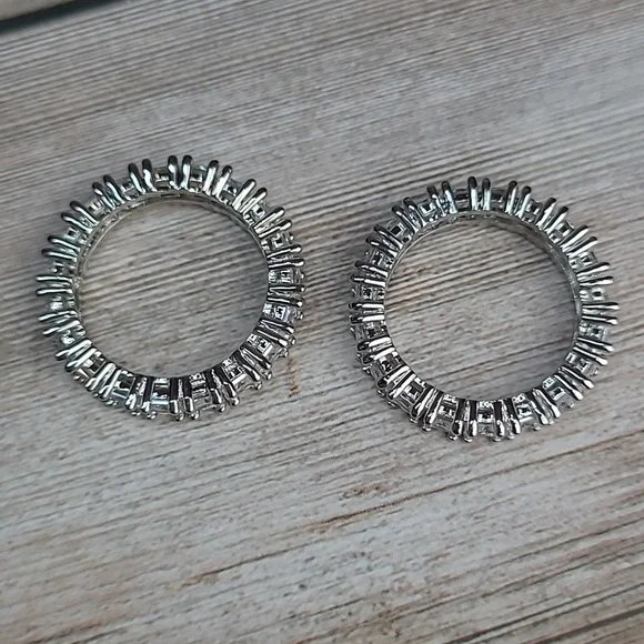 NIB STERLIG SILVER PRINCESS CUT PRONG SET ETERNITY BAND - Picture 5 of 8